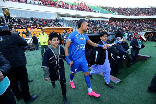 دربی ۱۰۵ از نگاه دوربین