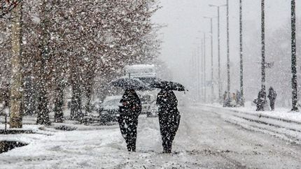 هشدار هواشناسی: بارش برف و باران در ۲۳ استان کشور/ از سفرهای غیرضروری خودداری کنید