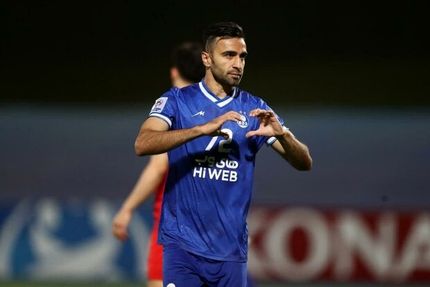 مهاجم استقلال جدا می‌شود؟