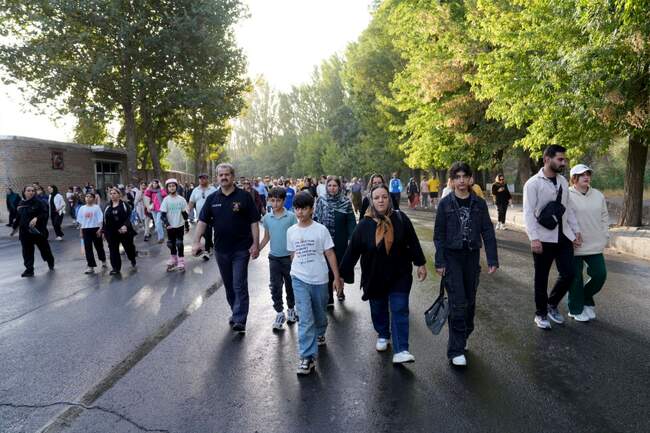 همایش بزرگ پیاده روی خانوادگی شهرستان مهاباد برگزار شد